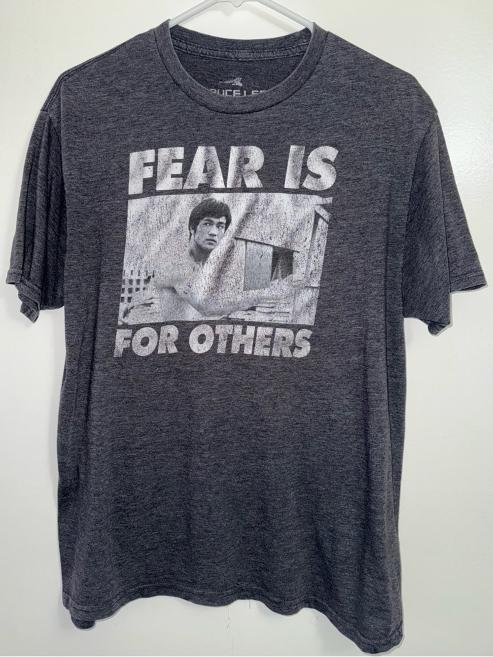 Bruce Lee 'Fear Is For Others' Graphic Tee - Charcoal Heather